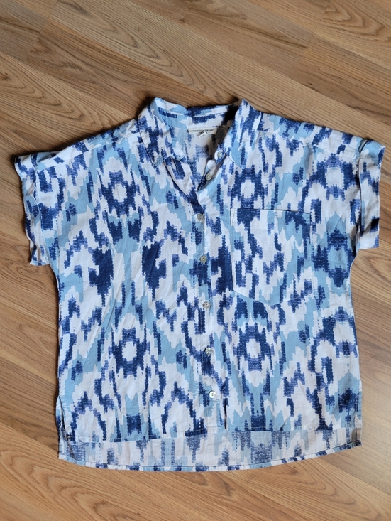 Christian Siriano Tops - Christian Siriano Blue Ikat Linen Blend Button Down Shirt
Size S